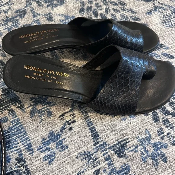 Donald J. Pliner Black Textured Mules - Picture 2 of 3